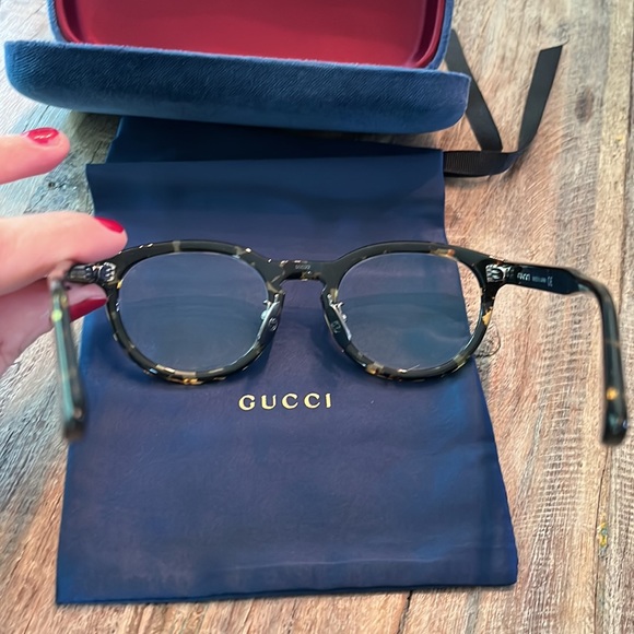Authentic Gucci Prescription eyeglasses - Picture 12 of 17